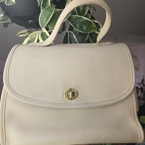 Vintage Coach Manor Structured Top Handle Classic Rare Color